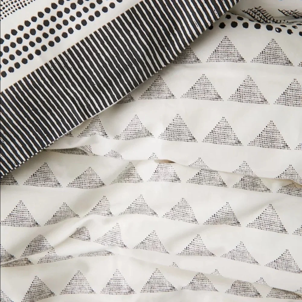 Urban outfitters Amira Duvet twin